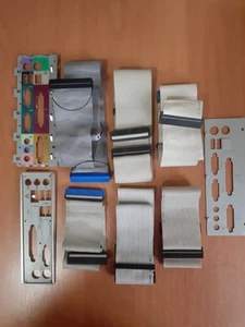 IDE Festplatten Anschluss Schnittstellen. PC Gehäuse Halterung für Mainboard. - Bild 1 von 10