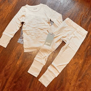 NEW Goumi Kids Rose Loungewear SZ 5T Pink Joggers Bamboo Pajamas - Picture 1 of 3