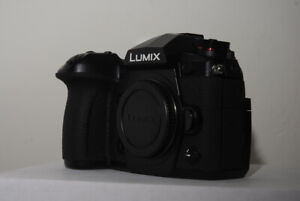 Panasonic LUMIX G9 20.3MP Spiegellose Systemkamera - Schwarz (Nur Gehäuse)