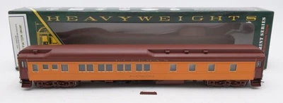 Branchline Trains 15040 HO Scale Milwaukee 8-1-2 Pullman "Hiawatha" Sleeper LN - Image 1 of 4