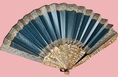 Викторианский кружевной и перламутровый ручной вентилятор - нуждается в восстановлении - Изображение 1 из 4