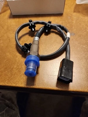 98205402 8-98205402-0 Upstream Oxygen O2 Sensor Exhaust Sensor For Isuzu - Image 1 of 3