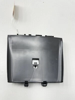 14 15 16 MAZDA 3 Sdn CONSOLA CENTRAL INSERTAR BANDEJA ALMOHADILLA FABRICANTE DE EQUIPOS ORIGINALES 41 K millas Foto 1 de 4