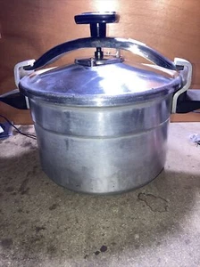 (D8) ANCIENNE COCOTTE MINUTE SEB 8 LITRES EN ALUMINIUM VINTAGE - Picture 1 of 10