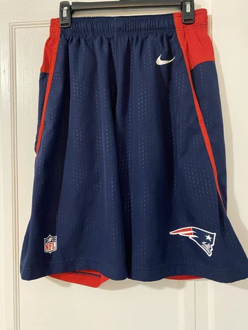 New England Patriots Shorts Mens Medium Nike Dri Fit NFL Football Sports Cover