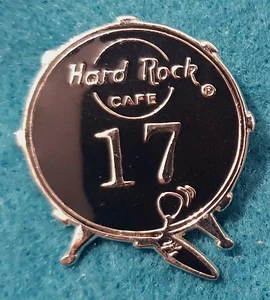 STAFF SERVICE AWARD STERLING SILVER 17 YEARS VERTICAL DRUM 1L Hard Rock Cafe PIN - Picture 1 of 2