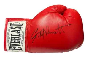 Gavin McDonnell British Boxer Signed Red Everlast Boxing Glove + Dealer COA - Picture 1 of 1