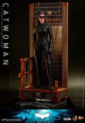 Hot Toys Catwoman 2.0 MMS627 Batman The Dark Knight Trilogy DC Anne Hathaway - Image 1 of 3