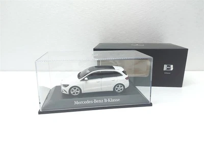 Mercedes-Benz B-Klasse (W247) Bianco del 2018 - 1/43 Herpa art. B66960457 - Immagine 1 di 4