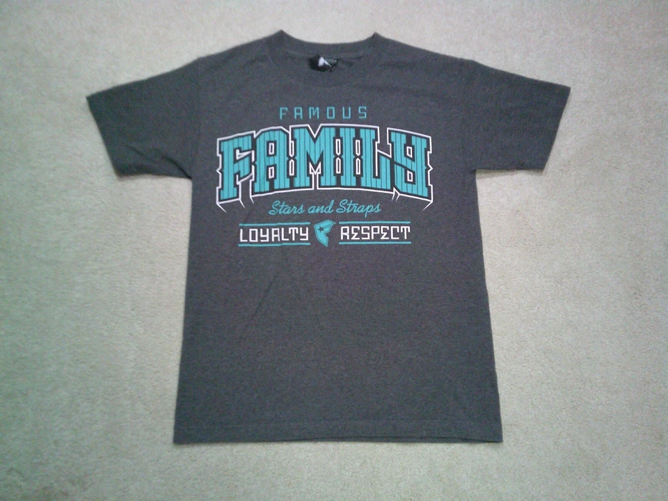 Camiseta Vintage Estrellas Famosas y Correas Para Hombre Pequeña Gris Familia Lealtad Respeto Foto 1 de 4