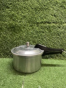 Vintage MIRRO-MATIC 4 Qt Pressure Cooker M-0534-11 USA - Picture 1 of 20