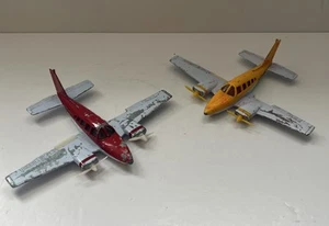 Vtg Lintoy Piper Navajo Airplane Aircraft Diecast Planes x 2 Hong Kong Repair - Picture 1 of 11