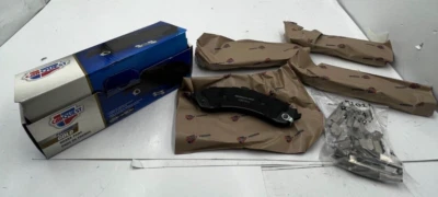 Pastilla de freno trasera de cerámica dorada premium para Cadillac Escalade 2002-2006 GNAD834 Foto 1 de 4