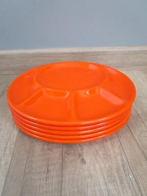 5 ASSIETTES A FONDUE ORANGE  EN FAÏENCE - Photo 1/4