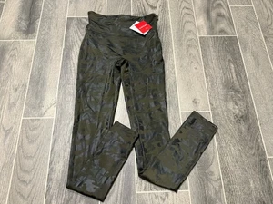 Spanx NWT Matte Green Faux Leather Camo Leggings Power Waistband Size XS - Picture 1 of 5