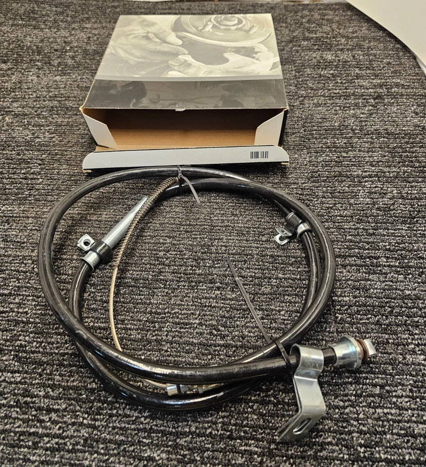 Cable de freno de estacionamiento Carquest Wearever BCA96271 para Mitsubishi Endeavor 2005 Foto 1 de 4