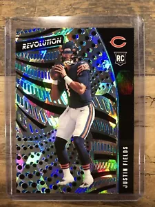 Justin Fields 2021 Chronicles Revolution Cubic 27/50 Rapture REV-4 - Foto 1 di 2