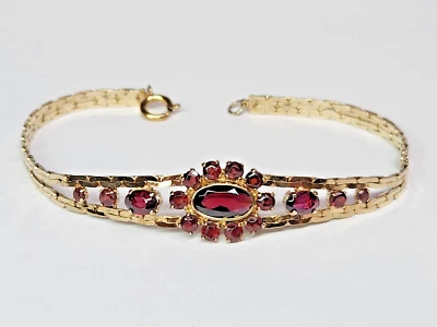 PRETTY Vintage 1960s Era 8ky Gold Garnet 7.30" Dbl Row Bracelet - Image 1 of 4