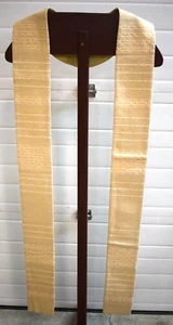 Estola color crema/marfil ligeramente usada. Bonito material (CU1536) Vestment Co. - Imagen 1 de 4