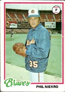 1978 Topps #10 Phil Niekro Atlanta Braves Baseball - Picture 1 of 2