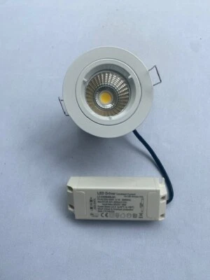 18W LED Downlight c/w Driver, 5000K Colour, 36deg Beam,Cut out 63mm, Bezel 80mm - Image 1 of 2