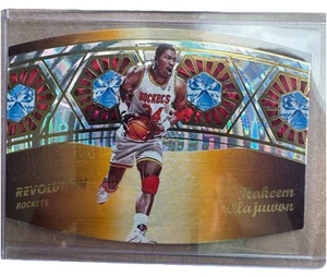 2024-25 Panini Revolution Hakeem Olajuwon Ring Bearers #13 Fractal Die-Cut SP - Picture 1 of 2
