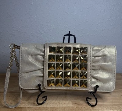 Cartera sin asas STUART WEITZMAN metálica dorada de cuero para noche Foto 1 de 4