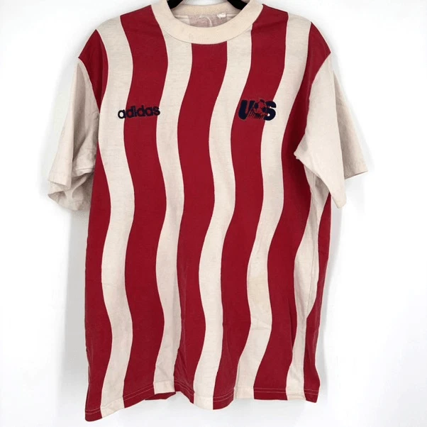 Camiseta de fútbol vintage Adidas para hombre de la Copa Mundial de Estados Unidos a rayas roja blanca talla mediana Foto 1 de 4