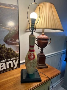 Vintage Wooden Bowling Pin Lamp ABC Brunswick Custom Made Bowlers Working! - Picture 1 of 8
