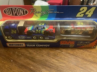 Matchbox #24 Jeff Gordon Dupont Racing Rookie of the Year Team Convoy 1:64 - Image 1 of 4