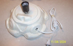 ✨ Vtg 1984 Ceramic CHRISTMAS TREE " Lighted BASE ONLY" Atlantic Mold Pearl White - Picture 1 of 13