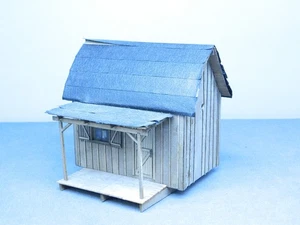 CONSTRUIDO O Modelo Artesano Madera PEQUEÑA CABAÑA CHABOLAS CABINA con PORCHE DELANTERO - Imagen 1 de 3