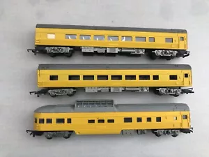 3 x Triang 2nd Series Transcontinental Coaches 2 x R444 + R445 Yellow Repaints - Bild 1 von 7