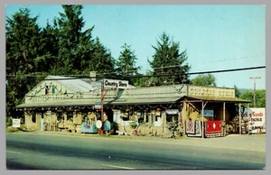 Country Store Trading Post Hwy 101 Seaside And Gearhart OR Advertising Postcard - Picture 1 of 2