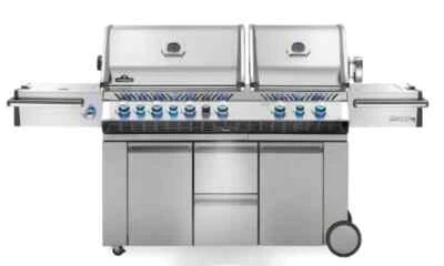 Parrilla de barbacoa independiente de acero inoxidable Napoleon Prestige PRO 825 RSBI de 94 pulgadas Foto 1 de 4