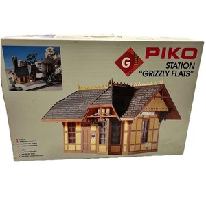 PIKO G-Scale ~ Grizzly Flats Station, Building Kit - 62209 - Picture 1 of 6