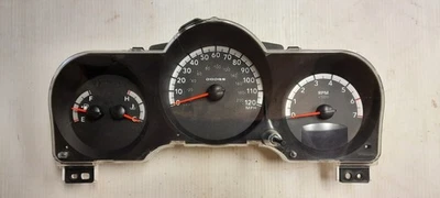 Dodge Nitro 2011 cuadro de instrumentos velocímetro Foto 1 de 4