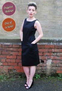 Vintage Dresses Bruce Oldfield for sale 