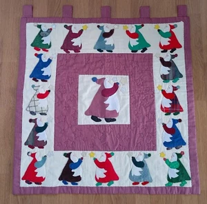 Vintage Quilted Santa Wall Hanger 30.5" X 30.5" Decor Multicolored - Picture 1 of 11