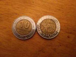 Two 10 Peso coins URUGUAY - Picture 1 of 6