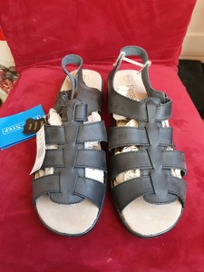 free step sandals