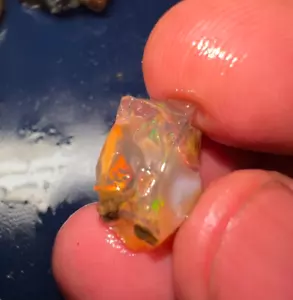 Ethiopian Welo Opal Rough 10 Carat – Bright Fire, Natural Raw Gemstone - Picture 1 of 4