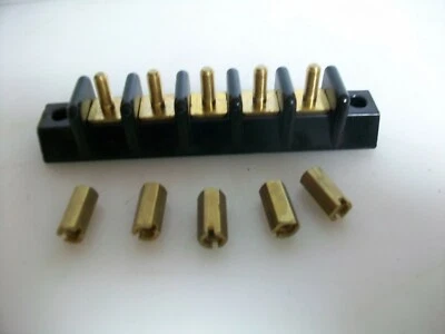 KULKA 812 5 POSITION TERMINAL BLOCK WITH BRASS NUTS    812 2202 5 - Image 1 of 4
