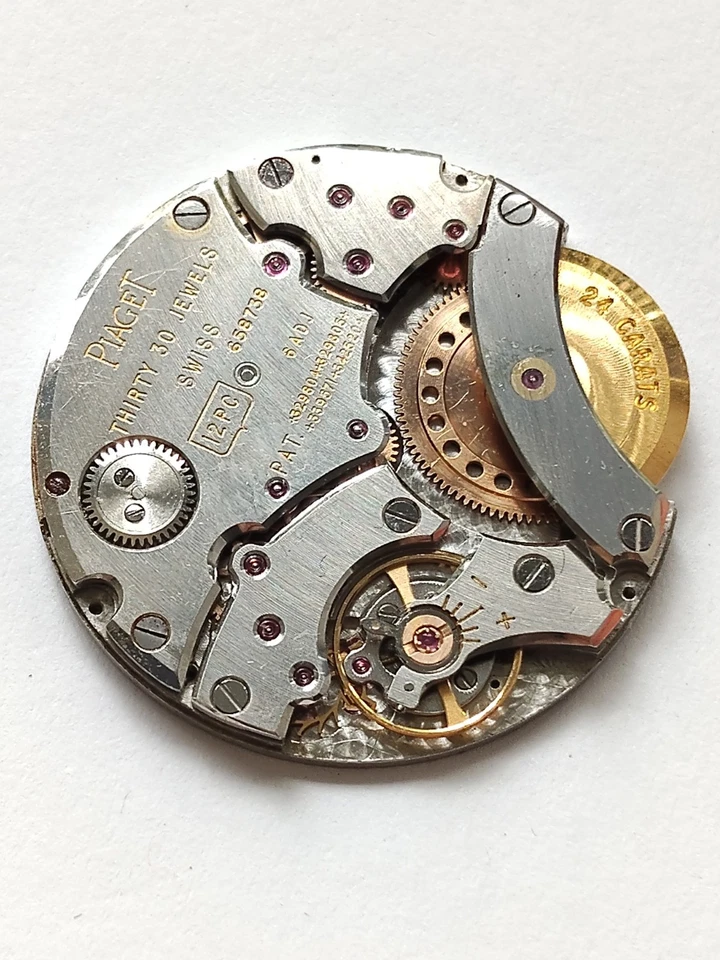 Vintage PIAGET 12PC Automatic movement (R-2755) - Image 1 of 4