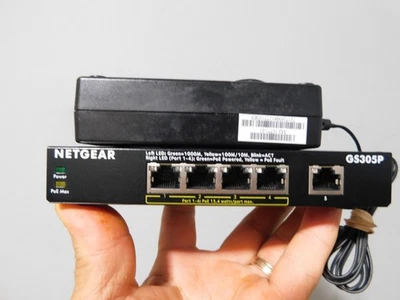 NETGEAR GS305P 5 PORT GIGABIT COMPACT ETHERNET NETWORK SWITCH 4 PORTS POE 55W - Image 1 of 3