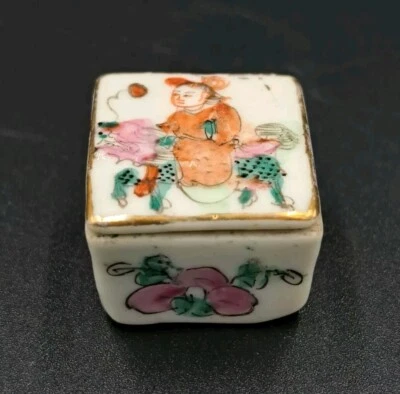 Antigua caja de sal de porcelana china bodega baratija caja de tabaco jinete pequeño Foto 1 de 4