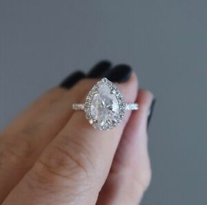 14K White Gold 2.00 Ct Pear Cut CVD/HPHT Lab Grown Diamond Halo Engagement Ring