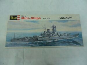REVELL Nave Corazzata giapponese Musashi scala 1/1200 MINI SHIPS vintage anni 70