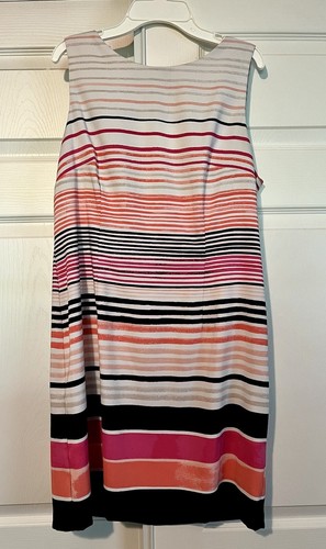 "Abito a righe Alyx Petites. Taglia 14P circonferenza petto 36"" vita 33"" lunghezza 33"""