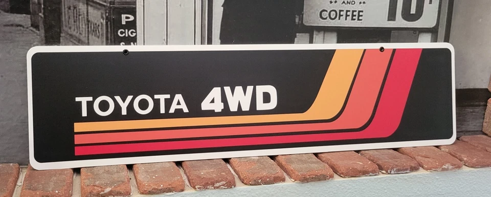 丰田老式赛车条纹铝标志 6 英寸 x 24 — 第 1/1 张图片